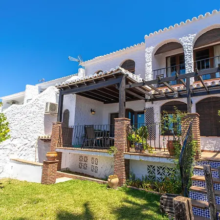 Capistrano Village Casa Garden Nerja